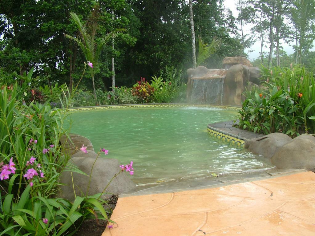 Blue River Resort & Hot Springs El Gavilan Exteriör bild